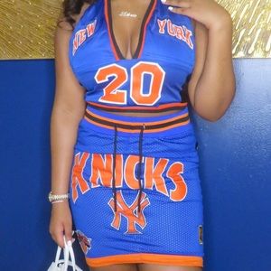 A Knicks custom jersey 2 piece set.